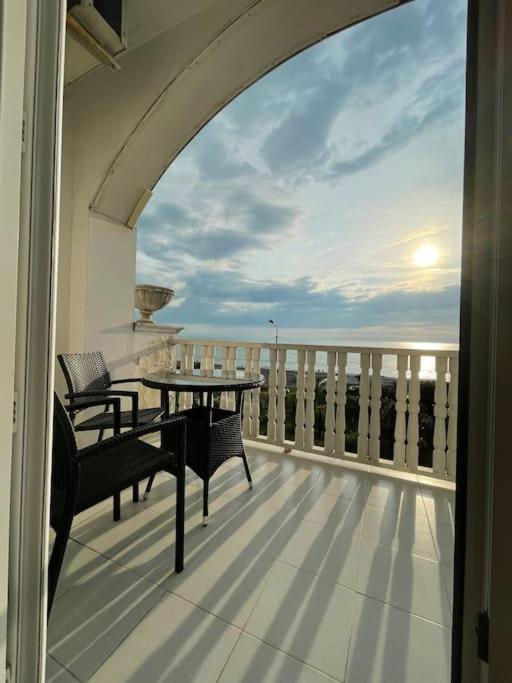 Sea View Studio Apartment In Gonio-Kvariati Ngoại thất bức ảnh